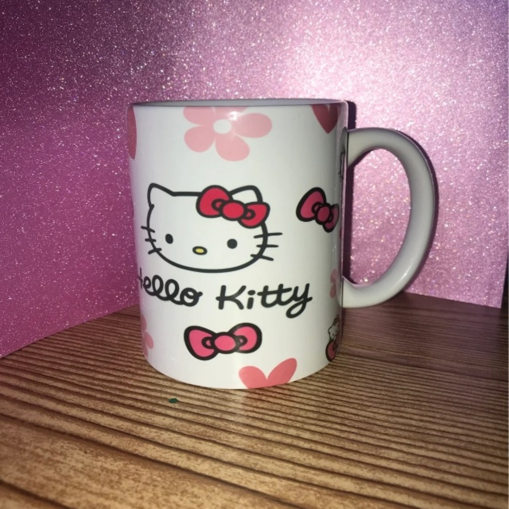 Hello kitty mug